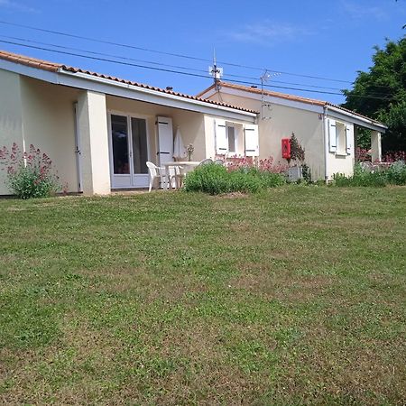 Hotel Olydea Le Lambon - Prailles-La-Couarde Exterior foto
